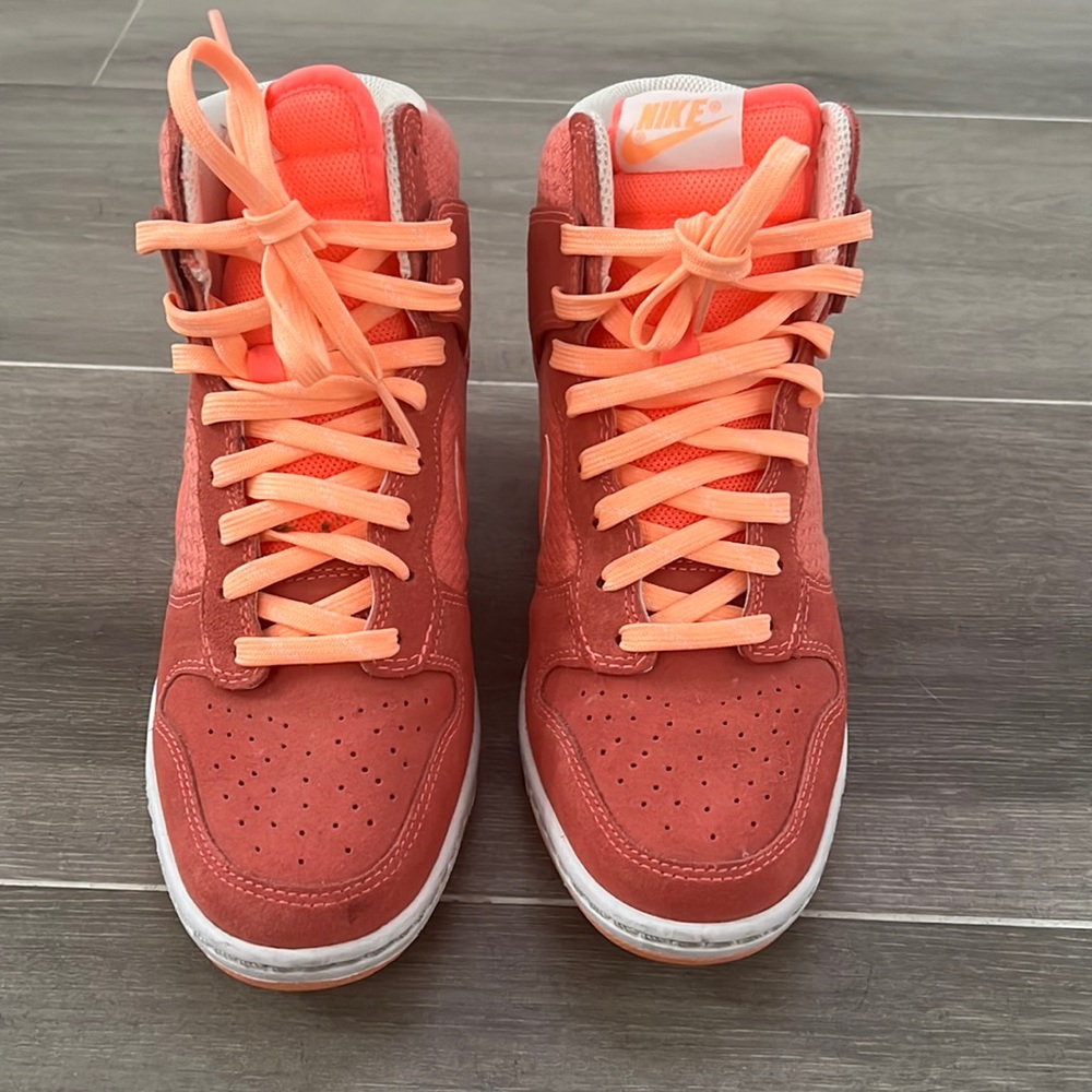 Nike Dunk Sky HI